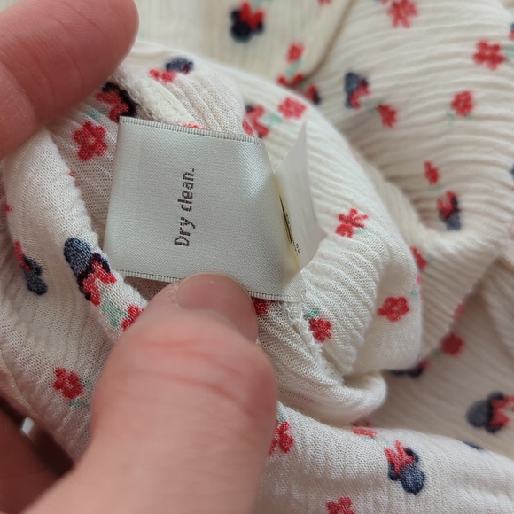 XS Lauren Conrad Disney no sleeve blouse - Picture 6 of 7